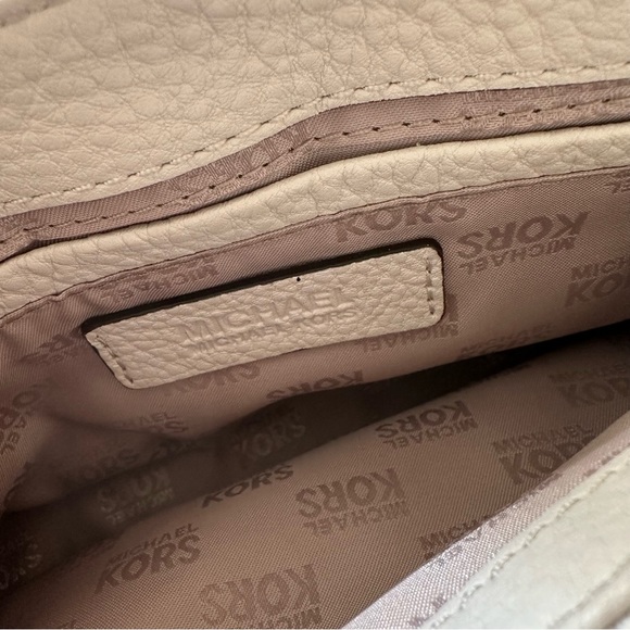 Michael Michael Kors White Pebbled Leather Shoulder Bag Purse - Picture 12 of 16